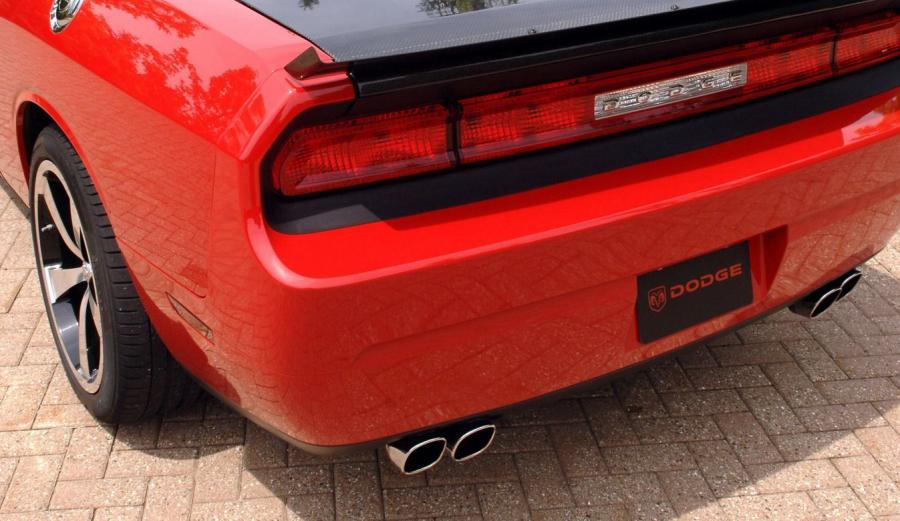 Детали экстерьера Dodge Challenger SRT10 Concept (LC) 2008 года  (фото 2 из 11)